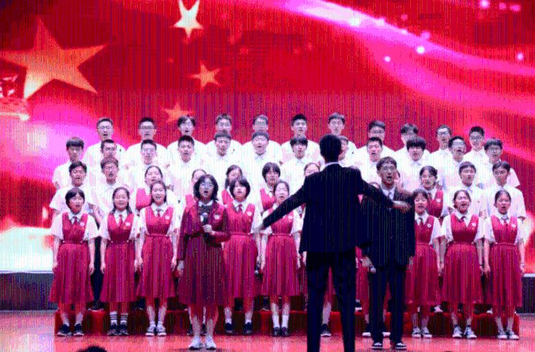 时尚民族风装扮